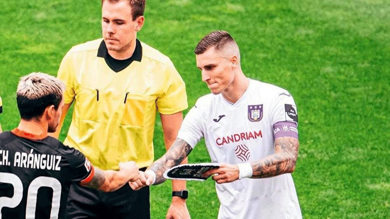 Έπαιξε στην Άντερλεχτ και μάλιστα ως αρχηγός ο Βράνιες!