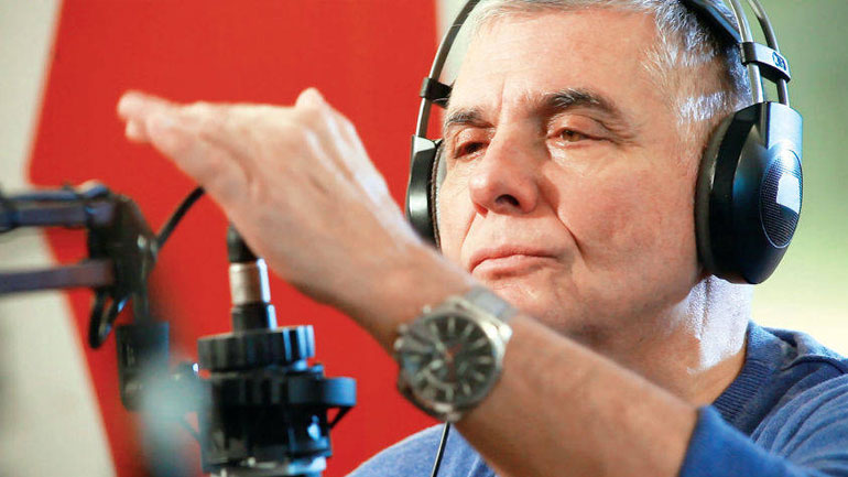 O Γιώργος Τράγκας καθημερινά, live on camera στη Zούγκλα