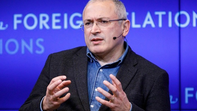 Χοντορκόφσκι: Η δηλητηρίαση του Ναβάλνι ήταν ένας παραπλανητικός ελιγμός του Πούτιν