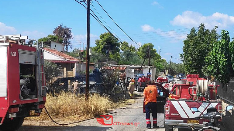 Πυρκαγιά σε αποθήκη στους Αγίους Θεοδώρους