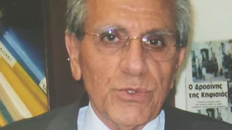 Πέθανε ο δημοσιογράφος Μανώλης Καραμπατσάκης