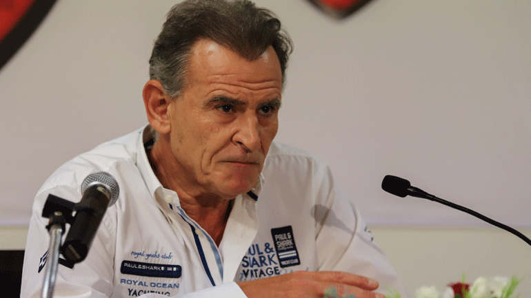 Πανόπουλος: «Η σιωπή είναι χρυσός»