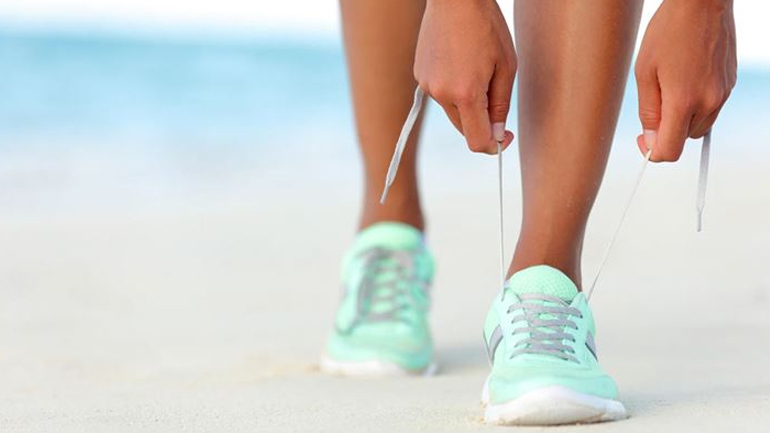 Πώς να χάσετε γρήγορα και ισορροπημένα τα κιλά των διακοπών