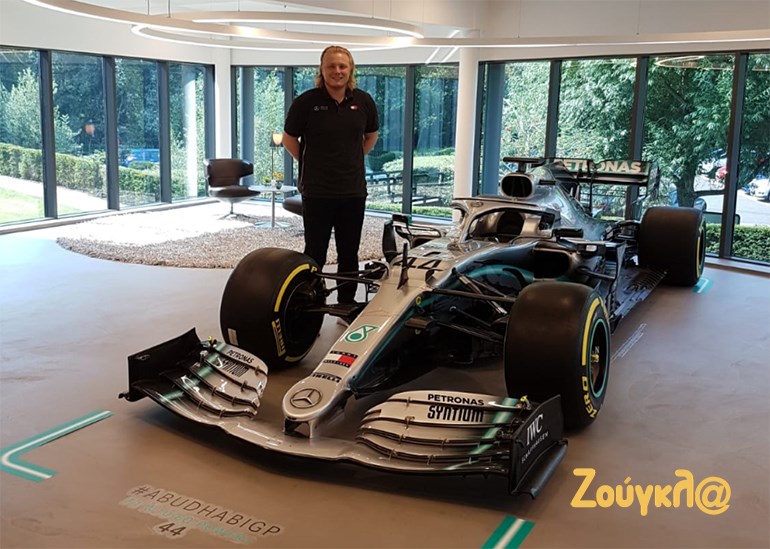 O Μιχάλης Χαλκιόπουλος