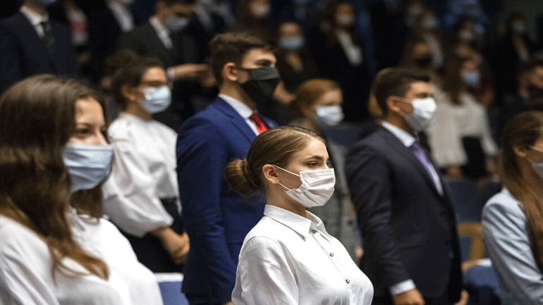 Ρωσία: Οι δοκιμές ενός δεύτερου εμβολίου κατά του COVID-19 θα ολοκληρωθούν στις 30 Σεπτεμβρίου