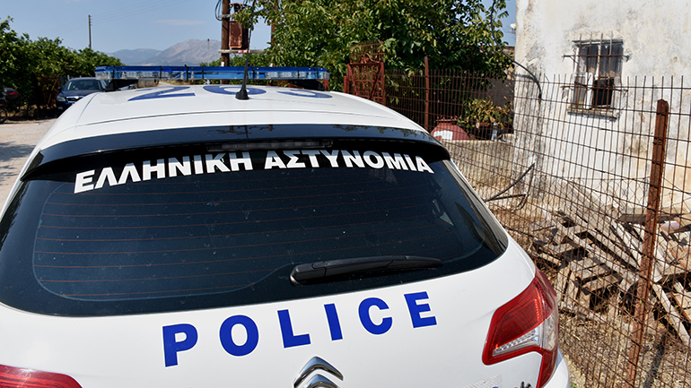 Ηράκλειο: Συνελήφθησαν 91 άτομα που επιχείρησαν να ταξιδέψουν αεροπορικώς με πλαστά έγγραφα