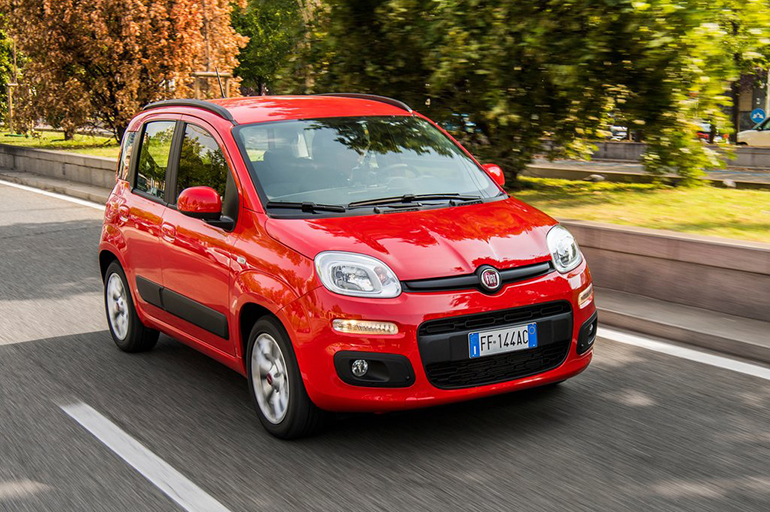 Το Fiat Panda είναι διαθέσιμο με 9.990 ευρώ