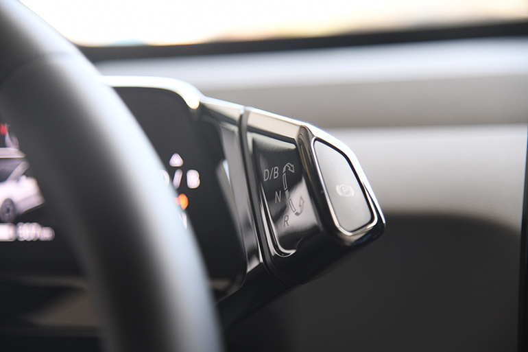 Από αυτόν τον διακόπτη αλλάζουν οι ταχύτητες