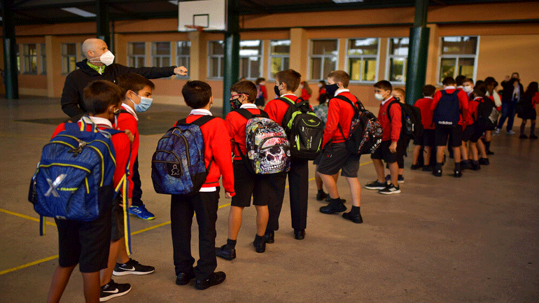 Τι προτείνουν Αμερικανοί επιστήμονες για το ασφαλέστερο άνοιγμα των σχολείων λόγω κορωνοϊού