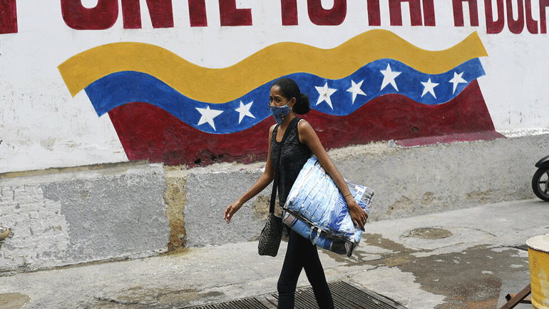 Ισπανία: Πιέζει για τον εναρμονισμό των ταξιδιωτικών μέτρων κατά του Covid-19
