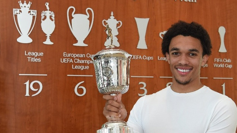 Κορυφαίος νέος παίκτης της σεζόν 2019/2020 στην Premier League ο Αλεξάντερ-Άρνολντ