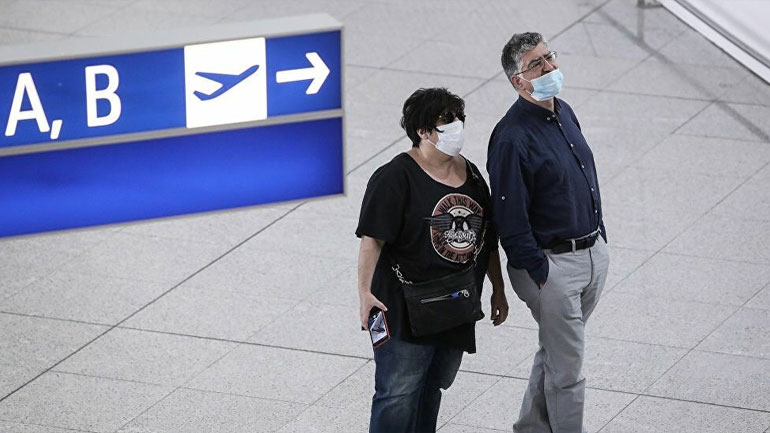 Στη «μαύρη» λίστα της Ουαλίας Σαντορίνη, Τήνος και Σέριφος