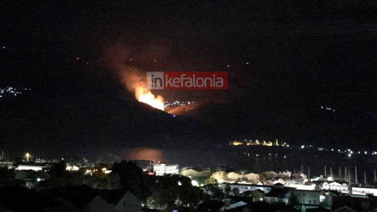 Πυρκαγιά στα Φαρακλάτα Κεφαλονιάς