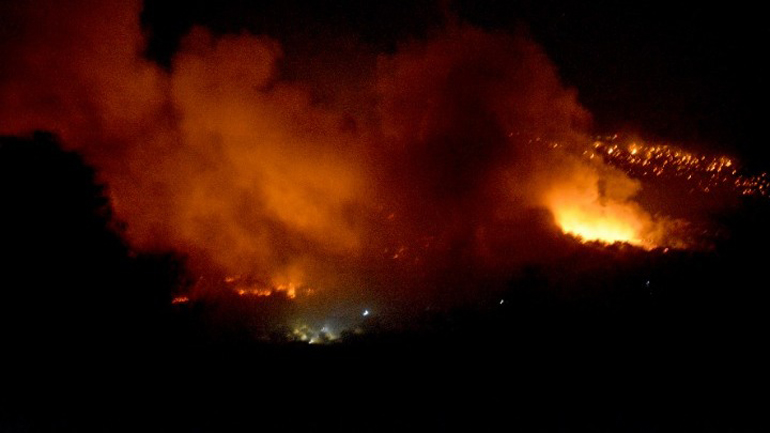 Στη Λέσβο μεταβαίνουν οι υπουργοί Εσωτερικών, Μετανάστευσης και ο πρόεδρος του ΕΟΔΥ