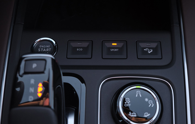 Από τον περιστροφικό επιλογέα ρυθμίζεις το grip control 