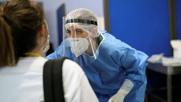 Κορωνοϊός: 27,57 εκατομμύρια τα κρούσματα και 895.990 θάνατοι παγκοσμίως