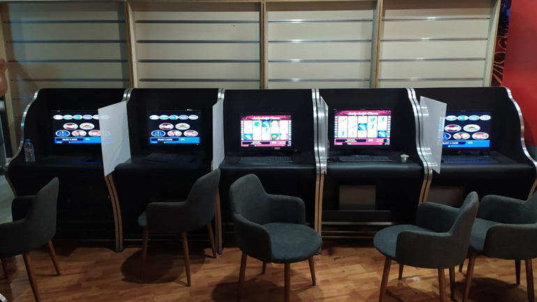 Nέες συλλήψεις για παράνομο τζόγο στην Αττική – Έξι άτομα στον εισαγγελέα