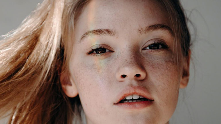 Η θεραπεία που έχει ανάγκη η επιδερμίδα μας μετά το καλοκαίρι