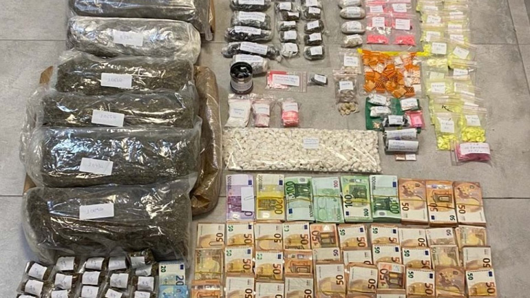 Συνελήφθη στη Μύκονο ηγετικό μέλος κυκλώματος διακίνησης ναρκωτικών