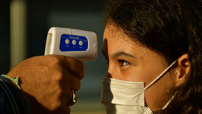 Τσεχία: Περισσότερα από 1.000 νέα κρούσματα Covid-19 σε ένα 24ωρο 