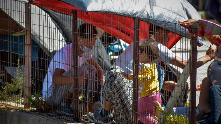Η Ολλανδία δηλώνει πρόθυμη να παραλάβει 100 μετανάστες από τη Μόρια