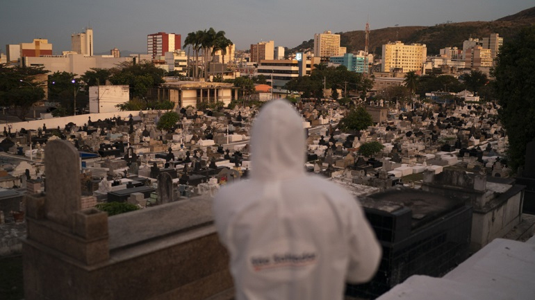 Covid-19: 983 νέοι θάνατοι το τελευταίο 24ωρο στη Βραζιλία