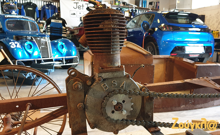 Ο κινητήρας είχε χωρητικότητα 500 κ.εκ. και σήμερα βρίσκεται σε σχετικά καλή κατάσταση