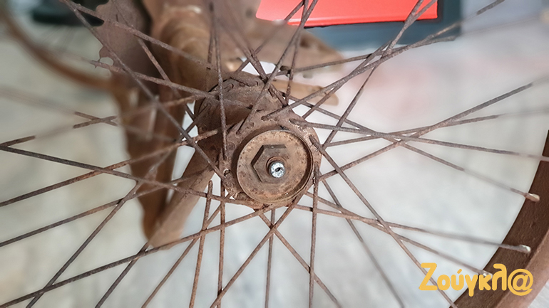 Ο τροχός προερχόταν από ένα ιταλικό όχημα OTAV