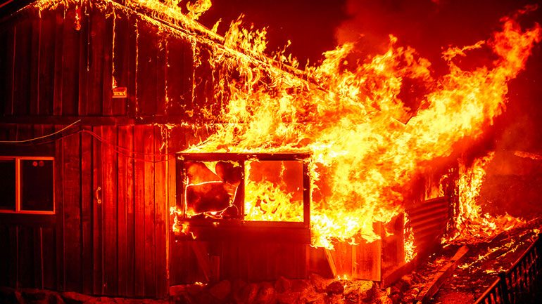 Πύρινη κόλαση σε Όρεγκον και Καλιφόρνια – Τουλάχιστον 24 νεκροί