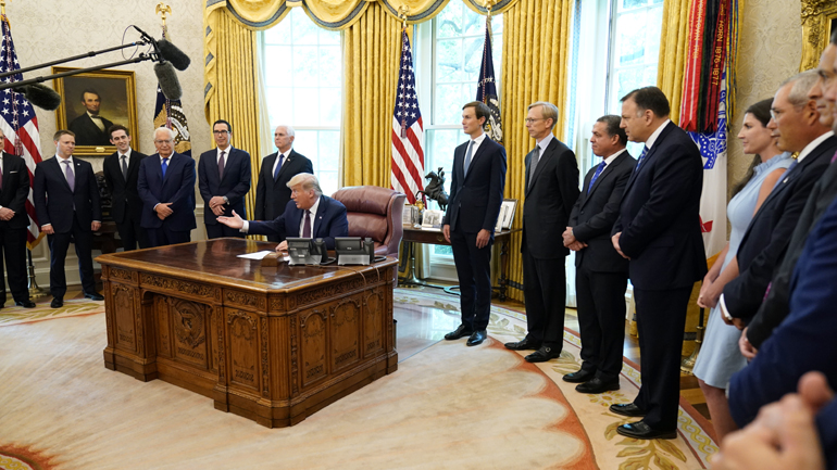 Τη συμφωνία μεταξύ Μπαχρέιν και Ισραήλ χαιρετίζουν η Αίγυπτος και τα ΗΑΕ