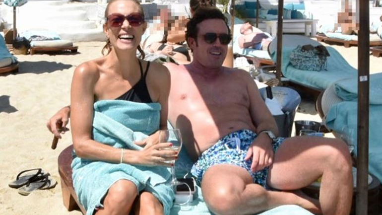 Βίκυ Καγιά – Ηλίας Κρασσάς: Οι τελευταίες βουτιές στο νησί των ανέμων