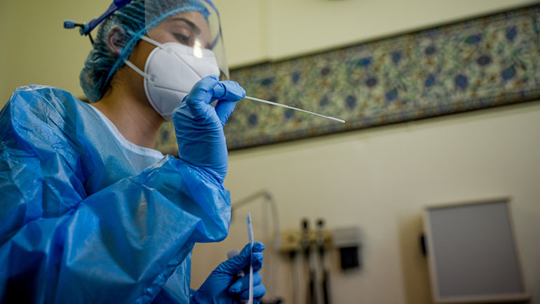 Λαμία: Ο ΕΟΔΥ ψάχνει για τον «ασθενή μηδέν» σε πάρτι μαθητών που εντοπίστηκαν κρούσματα