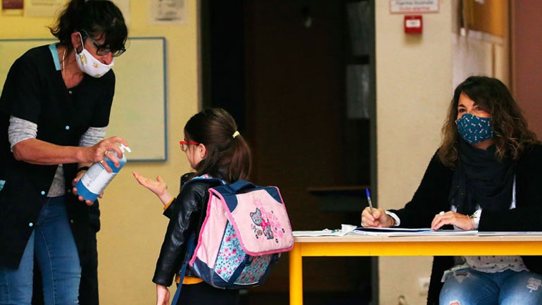 Έλεγχοι για την ποιότητα των μασκών που αποστέλλονται στα σχολεία