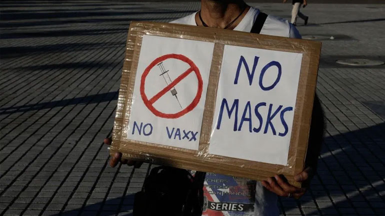 Παρατράγουδα στα σχολεία με τους «αρνητές» της μάσκας Παρατράγουδα στα σχολεία με τους «αρνητές» της μάσκας