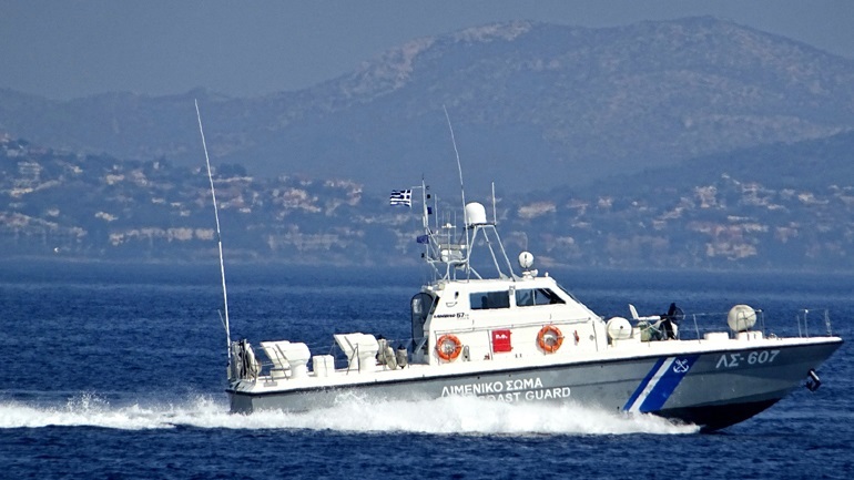 Στους 53 οι διασωθέντες από τη βύθιση σκάφους με μετανάστες στην Κρήτη – Tρεις οι νεκροί