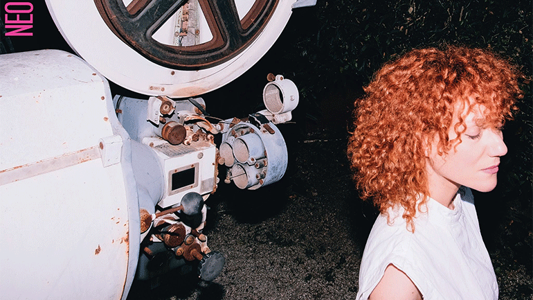 «Η Βόλτα» – Νέο τραγούδι από την Κατερίνα Μακαβού