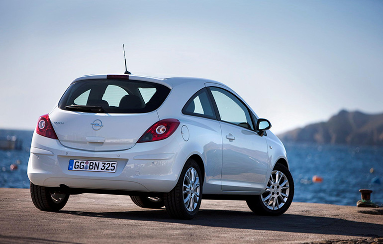 Το δεύτερο κορυφαίο σε πωλήσεις εισαγόμενο μεταχειρισμένο είναι το Opel Corsa (στη φωτό έκδοση του 2010)