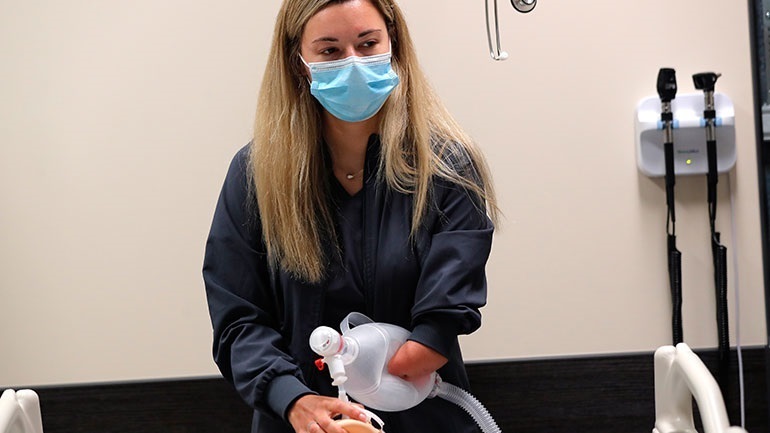 Η Αυστρία προετοιμάζεται με μαζικές προμήθειες υγειονομικού υλικού – 780 νέα κρούσματα σε 24 ώρες