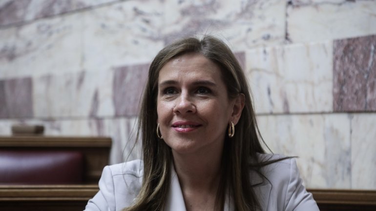 Οι κυβερνητικές πρωτοβουλίες για την ψυχική υγεία – Άρθρο της υφυπουργού Υγείας Ζωής Ράπτη στο zougla.gr