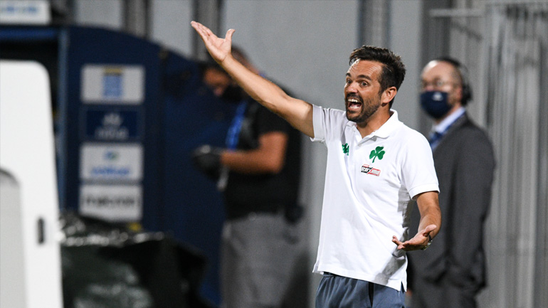 Πογιάτος στους παίκτες του: «Δεν κάνατε αυτά που είπαμε, εξαφανιστήκατε στο δεύτερο ημίχρονο»