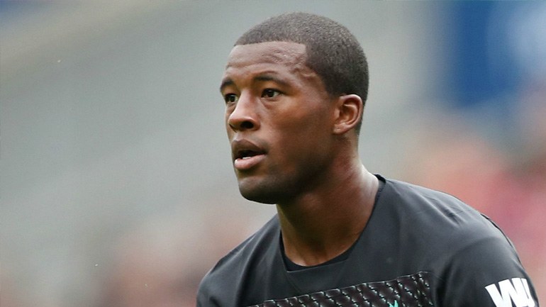 Αποφάσισε να μείνει στη Λίβερπουλ ο Βαϊνάλντουμ