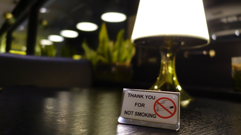Με τη «βούλα» του ΣτΕ η απαγόρευση του καπνίσματος στα καταστήματα