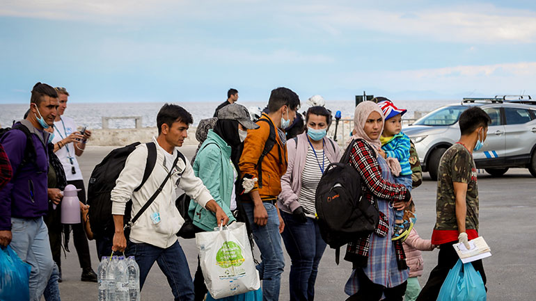 Μυτιλήνη: Στους 800 οι πρόσφυγες και μετανάστες που έχουν εισέλθει στον νέο καταυλισμό του Καρά Τεπέ
