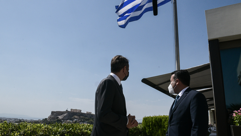 Γεύμα για Μητσοτάκη-Ζάεφ με φόντο την Ακρόπολη