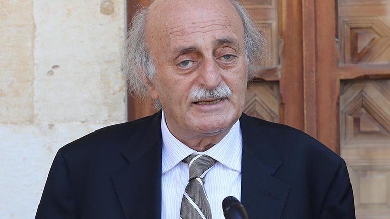 Ο. Τζουμπλάτ: Η γαλλική πρωτοβουλία είναι η τελευταία ευκαιρία για να σωθεί ο Λίβανος