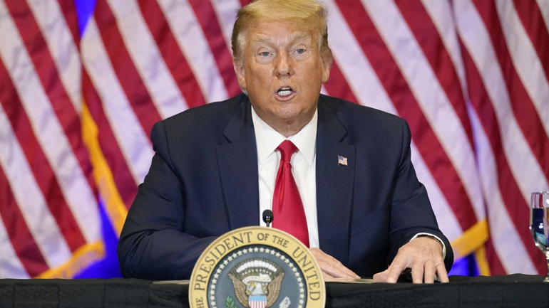 ΗΠΑ: Το επιτελείο του Τραμπ διαψεύδει ότι ο πρόεδρος παρενόχλησε μια 24χρονη το 1997