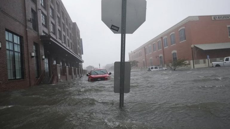 ΗΠΑ: Ένας νεκρός και ένας αγνοούμενος από τον τυφώνα Σάλι ΗΠΑ: Ένας νεκρός και ένας αγνοούμενος από τον τυφώνα Σάλι