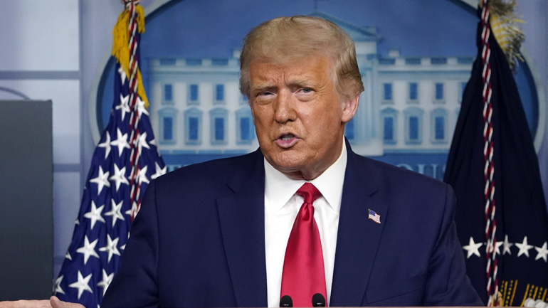 Τραμπ: «Τουλάχιστον 100 εκατομμύρια δόσεις εμβολίου κατά του κορωνοϊού μπορεί να διανεμηθούν έως το τέλος του έτους»