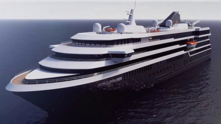 Το κρουαζιερόπλοιο MS World Explorer στη Σαντορίνη