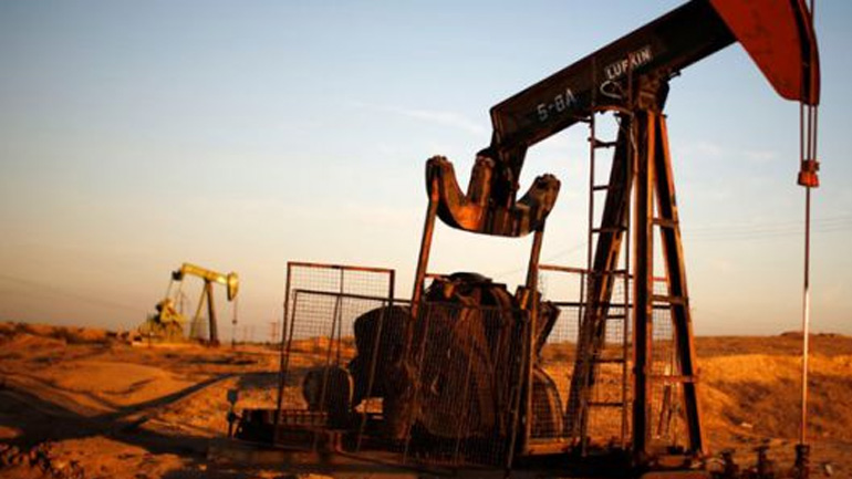 Οι τιμές του πετρελαίου μειώνονται στις ασιατικές αγορές